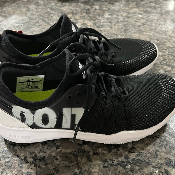 Nike Shoes - Women’s Nike training shoe